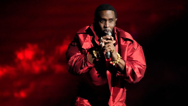 Sean "Diddy" Combs vystupuje během MTV Video Music Awards v úterý 12. září 2023 v Prudential Center v Newarku, NJ (foto Charles Sykes/Invision/AP)