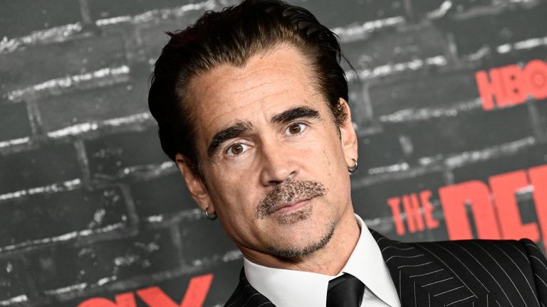 Colin Farrell se účastní premiéry HBO Original Limited Series "Tučňák" v Jazz at Lincoln Center v úterý 17. září 2024 v New Yorku. (Foto: Evan Agostini/Invision/AP)