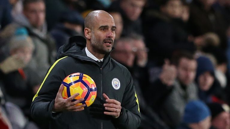 Pep Guardiola je u bookmakerů outsiderem. Snímek: Reuters