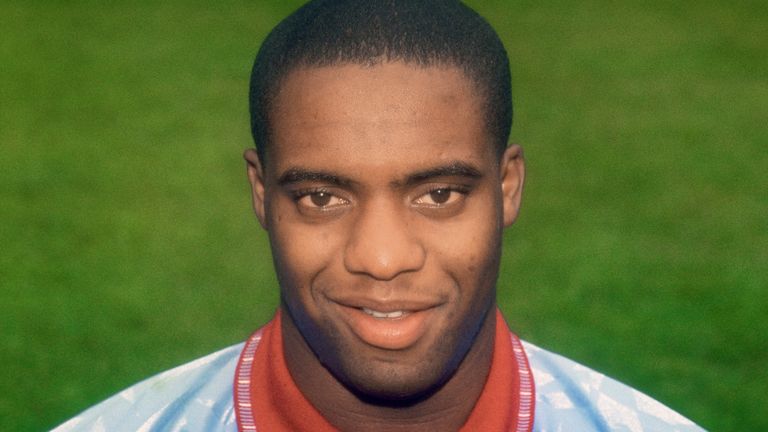 Dalian Atkinson zemřel poté, co byl taserován šestkrát déle, než je standard