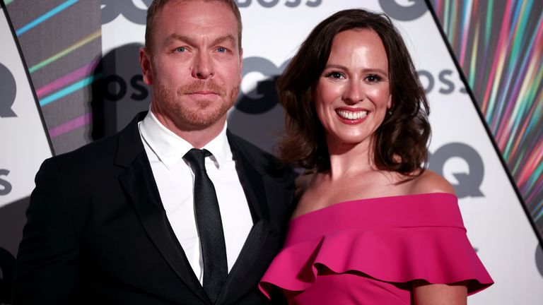 Chris Hoy a jeho manželka Sarra Kemp na GQ Men Of The Year Awards 2021. Obrázek: Reuters