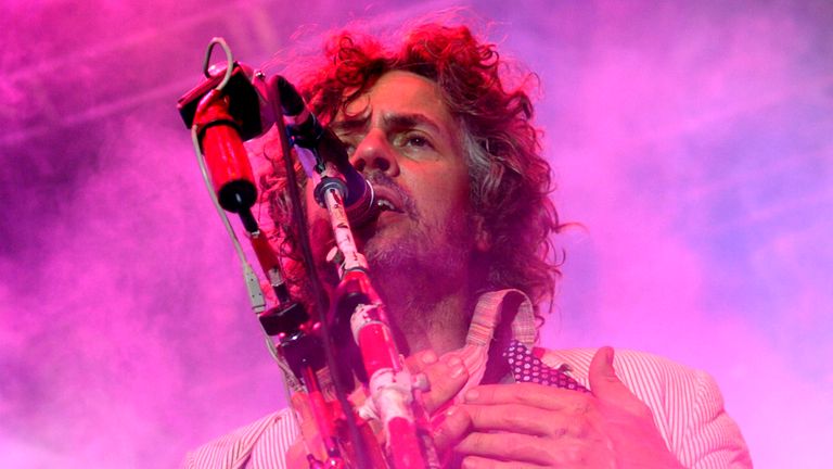 Wayne Coyne, frontman The Flaming Lips, řekl, že Smith byl zabit při autonehodě. Snímek: Reuters