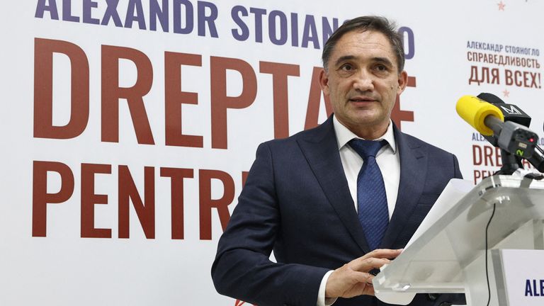 Alexander Stoianoglo je podporován proruskou socialistickou stranou. Obrázek: AP