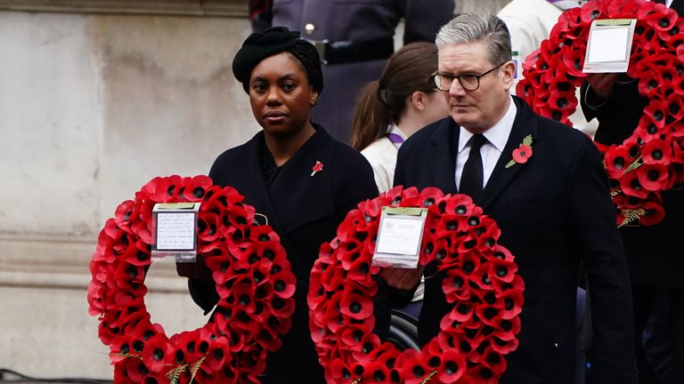 Sir Keir Starmer a Kemi Badenoch v neděli položili věnce. Pic: Pa