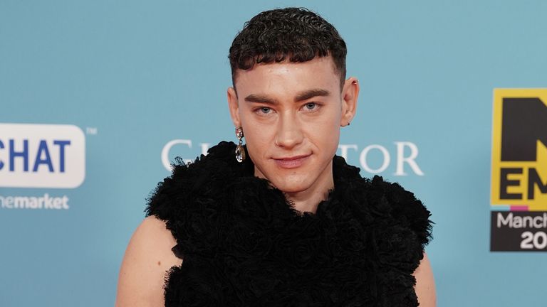 Olly Alexander se účastní předávání cen MTV Europe Music Awards 2024 v Co-Op Live Arena v Manchesteru. Datum snímku: neděle 10. listopadu 2024. PA Foto. Fotografický kredit by měl znít: Ian West/PA Wire 