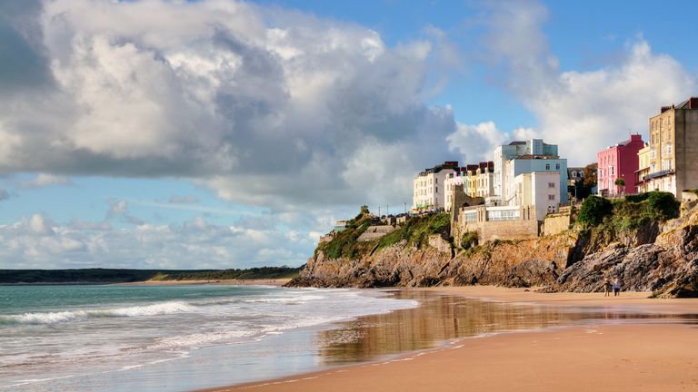 Castle Beach, Tenby. Obrázek: Khrizmo/iStock