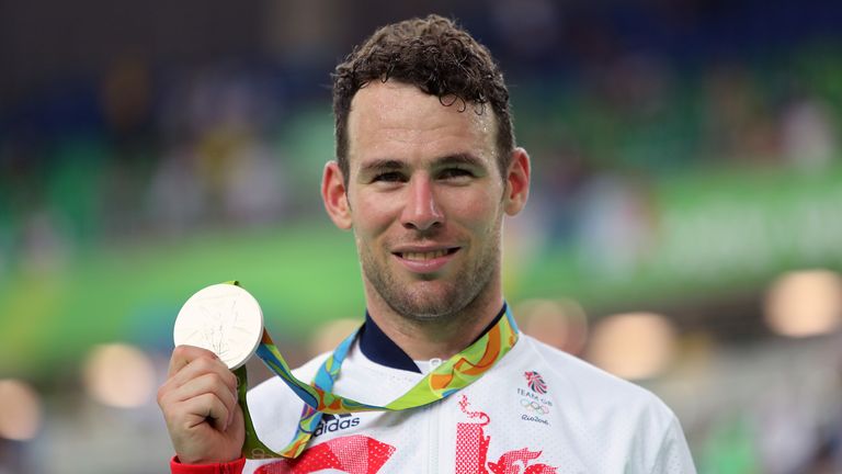 Mark Cavendish se svou stříbrnou medailí na olympijských hrách v Riu 2016.  Obrázek: PA