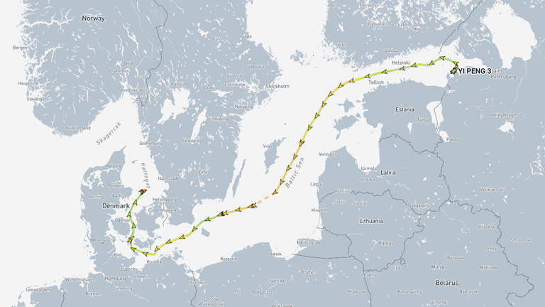 Plavidlo Yi Peng 3 plující pod čínskou vlajkou putovalo z ruského přístavu přes Baltské moře. Obrázek - MarineTraffic