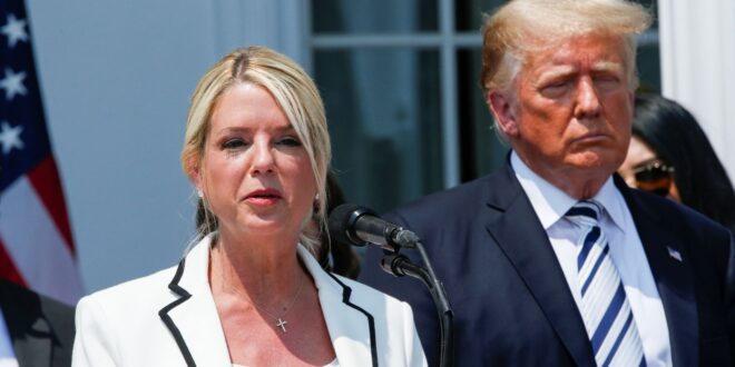 Pam Bondi: Klíčová zastánce Trumpových falešných volebních tvrzení v roce 2020, která se postavila šéfovi ministerstva spravedlnosti po stažení Gaetze | US News