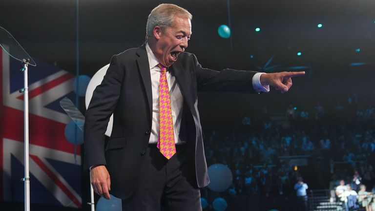 Vůdce reformního Spojeného království Nigel Farage během výroční konference strany v National Exhibition Center v Birminghamu. Datum obrázku: pátek 20. září 2024. Číst méně Autor: Joe Giddens/PA Wire/PA Images