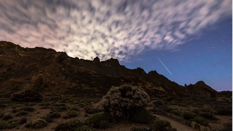 Velšský astrofotograf Dafydd Wyn Morgan zachytil meteorický roj