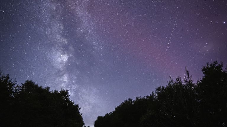 Velšský astrofotograf Dafydd Wyn Morgan zachytil meteorický roj