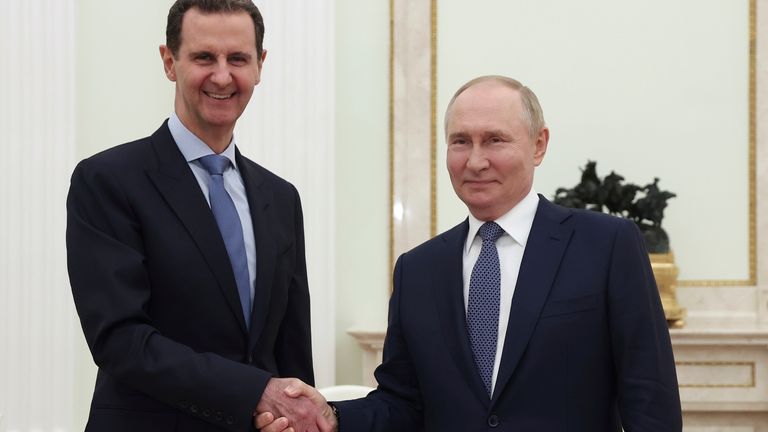 Prezident Bashar al Assad a ruský prezident Vladimir Putin v Moskvě v červenci 2024. Obr: AP