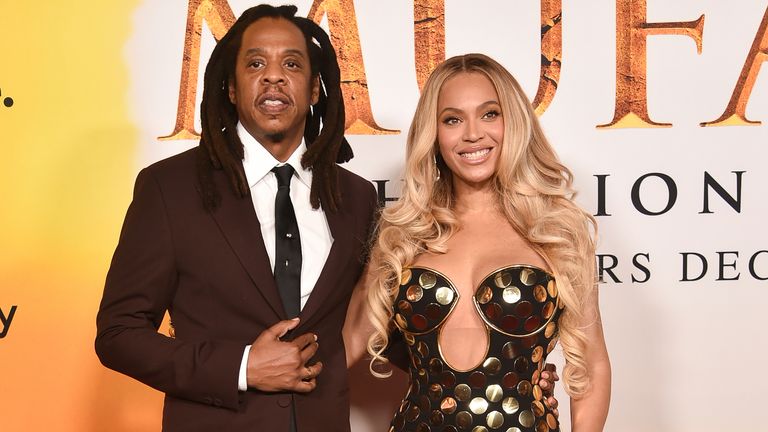 Jay-Z a Beyonce přijíždějí na premiéru ''Mufasa: Lví král'' v Los Angeles.  Obrázek: Invision/AP