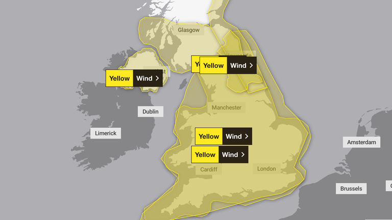 V neděli platí žluté varování před počasím. Obrázek: Met Office