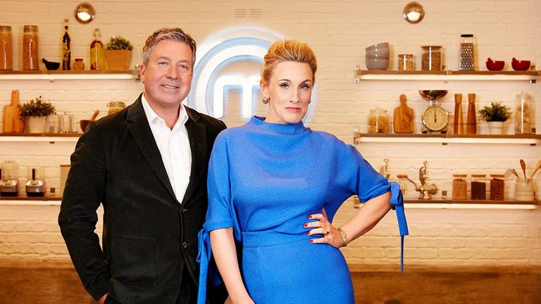 John Torode a Grace Dent uvedou další sérii show. Obrázek: BBC/Shine TV