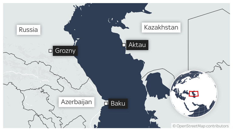 Mapa zobrazující polohu dopravního letadla Azerbaijan Airlines cestujícího z Baku do Grozného, ​​které bylo odkloněno do Aktau a havarovalo s 67 lidmi na palubě