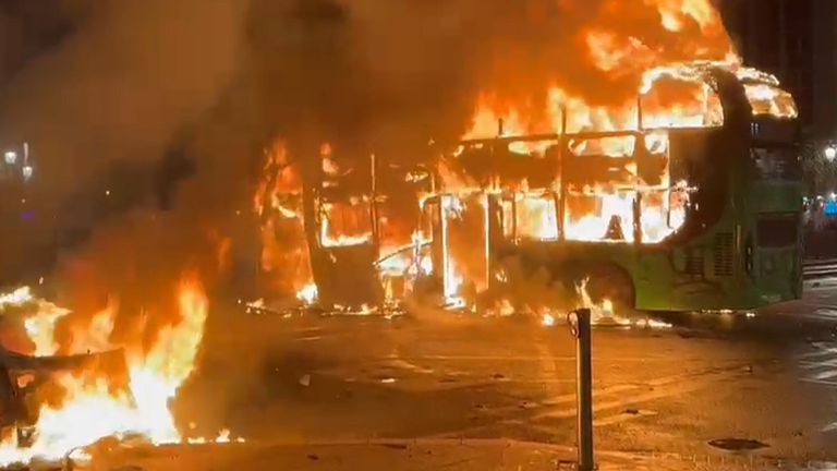 Požár autobusu v Dublinu