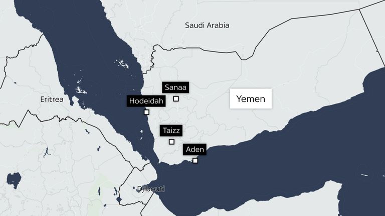 Mapa zobrazující jemenská města Hodeidah a Aden