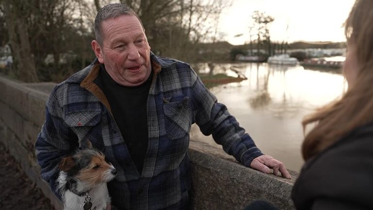 Graham Johnson z Barrow upon Soar v Leicestershire se obával, že ztratí svůj domov na lodi