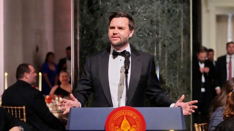 JD Vance se připravuje na složení přísahy jako viceprezident. Obrázek: AP