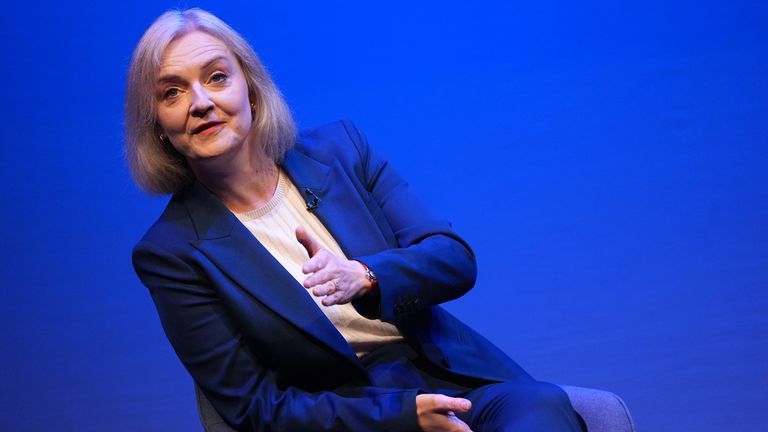 Liz Truss během konference konzervativní strany v Mezinárodním kongresovém centru v Birminghamu. Datum obrázku: pondělí 30. září 2024. PA foto. Viz PA Story Politics Tory. Foto kredit by si měl přečíst: Jacob King/PA Wire