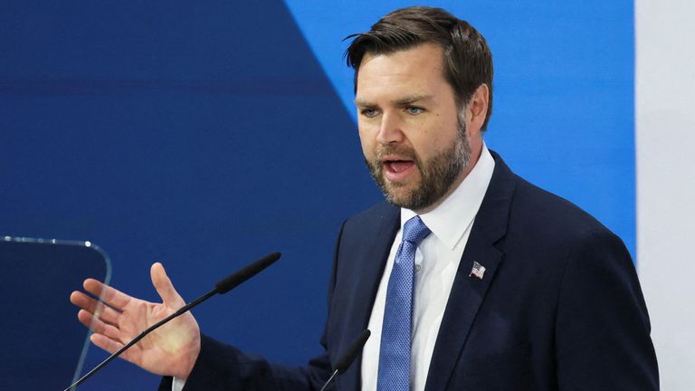 Americký viceprezident JD Vance přednáší řeč na Mnichovské bezpečnostní konferenci (MSC) v Mnichově v Německu 14. února 2025. Reuters/Leah Millis