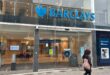 Barclays říká zákazníkům, aby kontaktovali potravinářské banky, protože narušení závady vstupuje do třetího dne | UK novinky