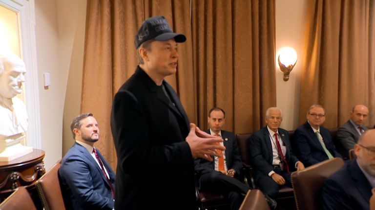 Trumpova schůzka kabinetu SOT Elon Musk říká, že dostává „hrozby smrti“