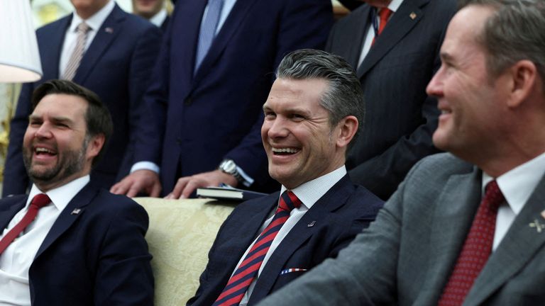 (LR) americký viceprezident JD Vance, ministr obrany Pete Hegseth a poradce pro národní bezpečnost Mike Waltz 13. března. Pic: Reuters