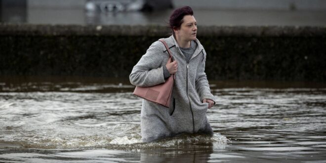 Klimatická akce bude britským lidem „bezpečnější“, říká britský vyslanec, poté, co Badenoch tvrdil, že by zasáhla životní úroveň | Věda, klima a technické zprávy