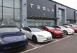 Vandaly poškozují auta Tesla v Belfastu | UK novinky