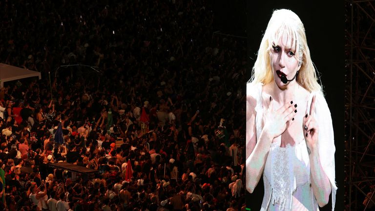 Lidé se shromažďují, aby se zúčastnili otevřeného koncertu Lady Gaga, na pláži Copacabana v Rio de Janeiro, Brazílie 3. května 2025. Reuters/Pilar Olivares