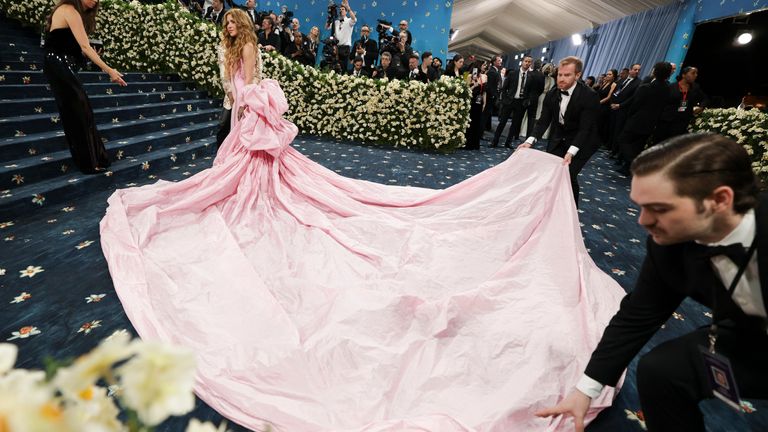 Kolumbijská zpěvačka Shakira na Met Gala. Pic: Reuters