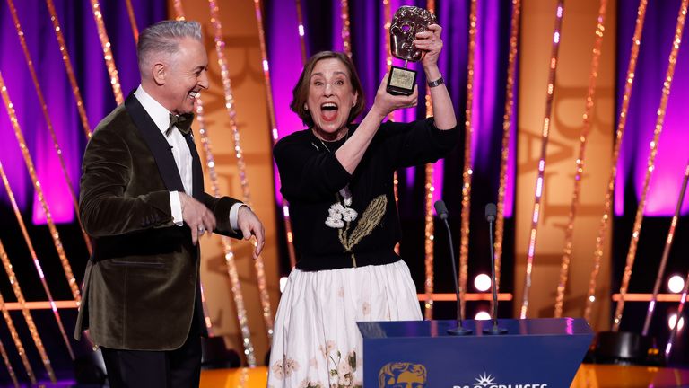 Kirsty Wark slaví své společenství. Pic: Bafta