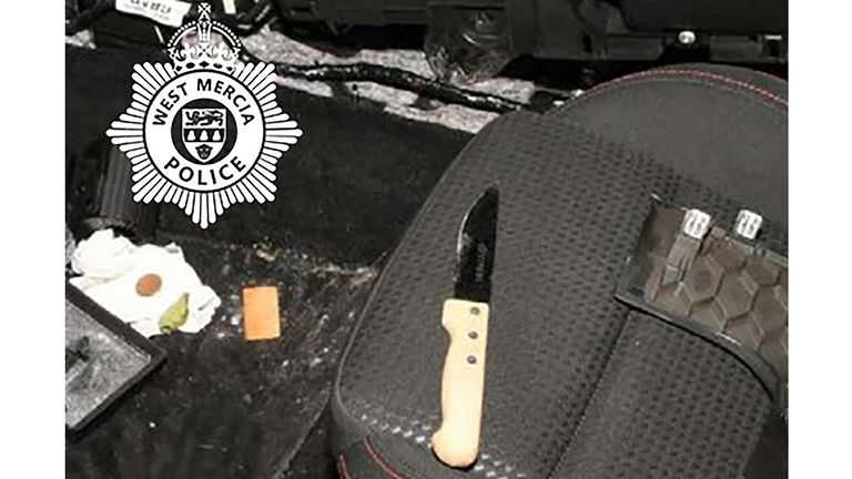 Po srážce byl nalezen nůž v autě Craiga Nunna.  Pic: West Mercia Police/PA