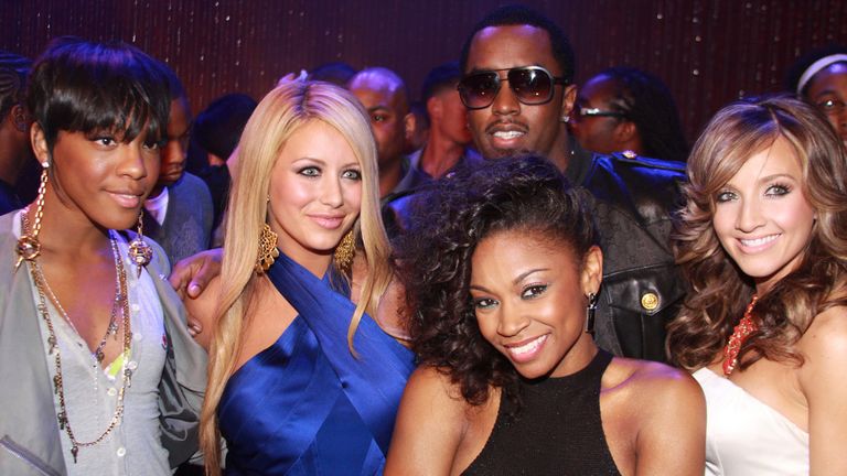 Diddy & Danity Kane se účastní MTV tvorby finálové show Band 4 v Hudson Theatre v New Yorku. 23. dubna 2009 .. Walik Goshorn /Mediapunch /IPX