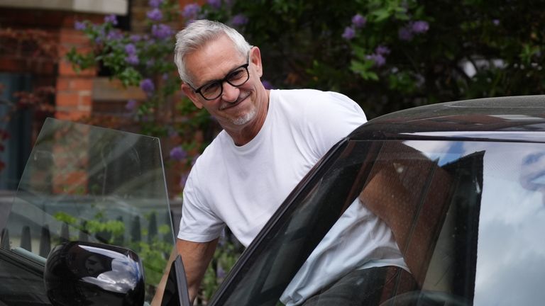 Match of the Denní moderátor Gary Lineker mimo svůj domov v Londýně. Pic: Pa
