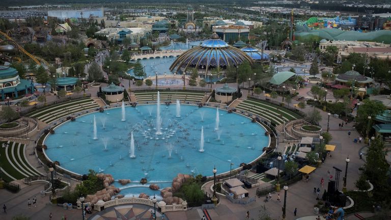 Obecný pohled na zábavní park Universal Epic Universe před slavnostním zahájením v Orlandu na Floridě, USA 19. května 2025. Reuters/Marco Bello