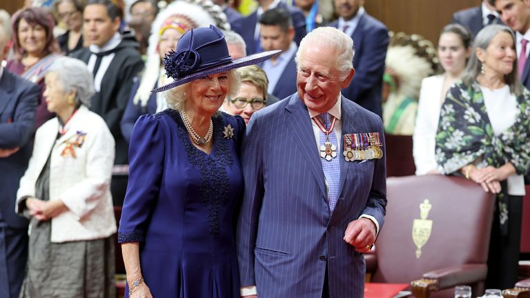 Král Charles III a královna Camilla dorazí před otevřením parlamentu. Pic: Pa