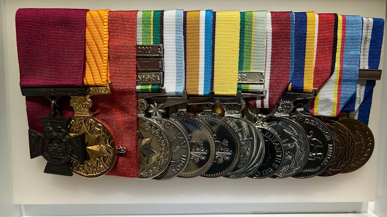 Victoria Cross a další medaile udělily Ben Roberts-Smith. Pic: Ap