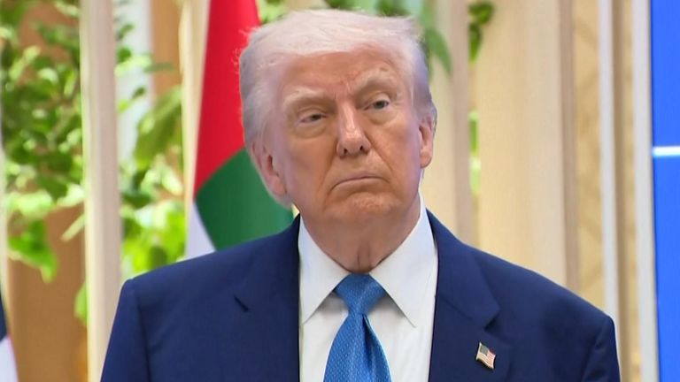 Donald Trump naznačuje brzy na setkání s Vladimirem Putinem