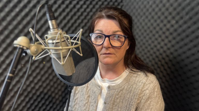 Hlas Gayanne Potterové se používá pro nový hlasový systém Scotrailů