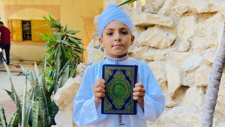 Adam, 11, byl ponechán těžce zraněný