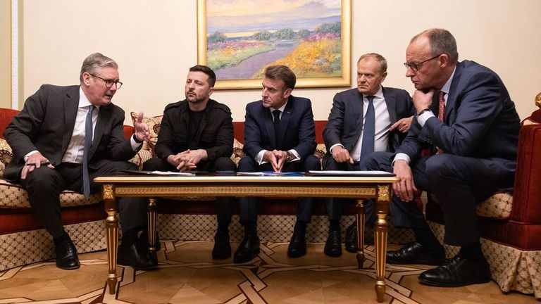 Evropští vůdci vedou volání s Ukrajinou. Obrázek: číslo 10 