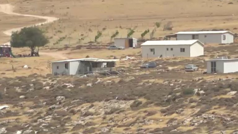 Palestinci jsou vytlačováni osadníky na Západním břehu Jordánu