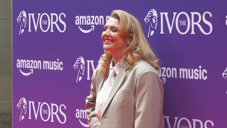 Sebevědomí - aka Rebecca Lucy Taylor - hovořila o Sky News o tomto tématu.