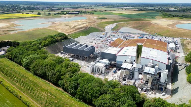 Ve stavebnictví Rivenhall Site v Essexu, které bude největší nízkohlíkovou zahradnickou stránkou v Evropě