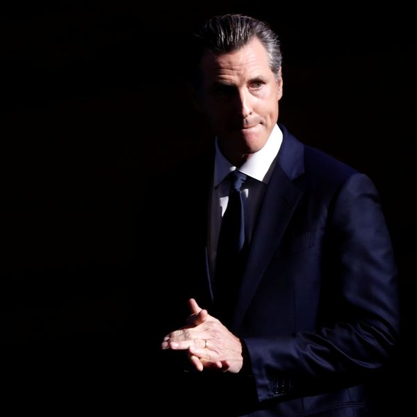 Newsom na Kalifornské demokratické úmluvě v roce 2019. Obrázek: Reuters