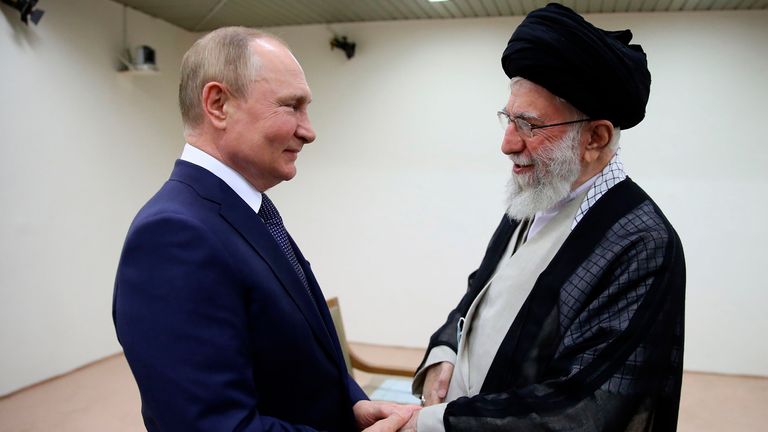 Nejvyšší vůdce Ayatollah Ali Khamenei a ruský prezident Vladimir Putin Setkání v Teheránu v Íránu, úterý 19. července 2022. AP AP AP 